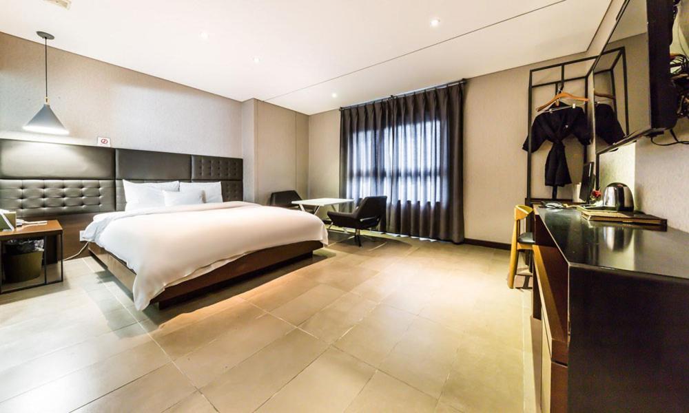 Yeongdeungpo Lifestyle F Hotel Seúl Exterior foto
