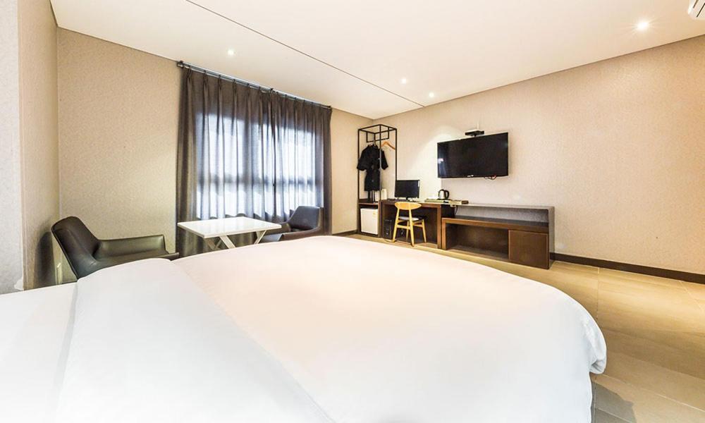 Yeongdeungpo Lifestyle F Hotel Seúl Exterior foto