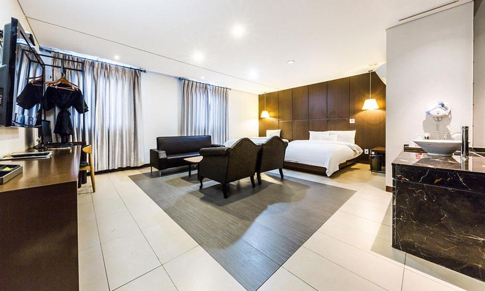 Yeongdeungpo Lifestyle F Hotel Seúl Exterior foto