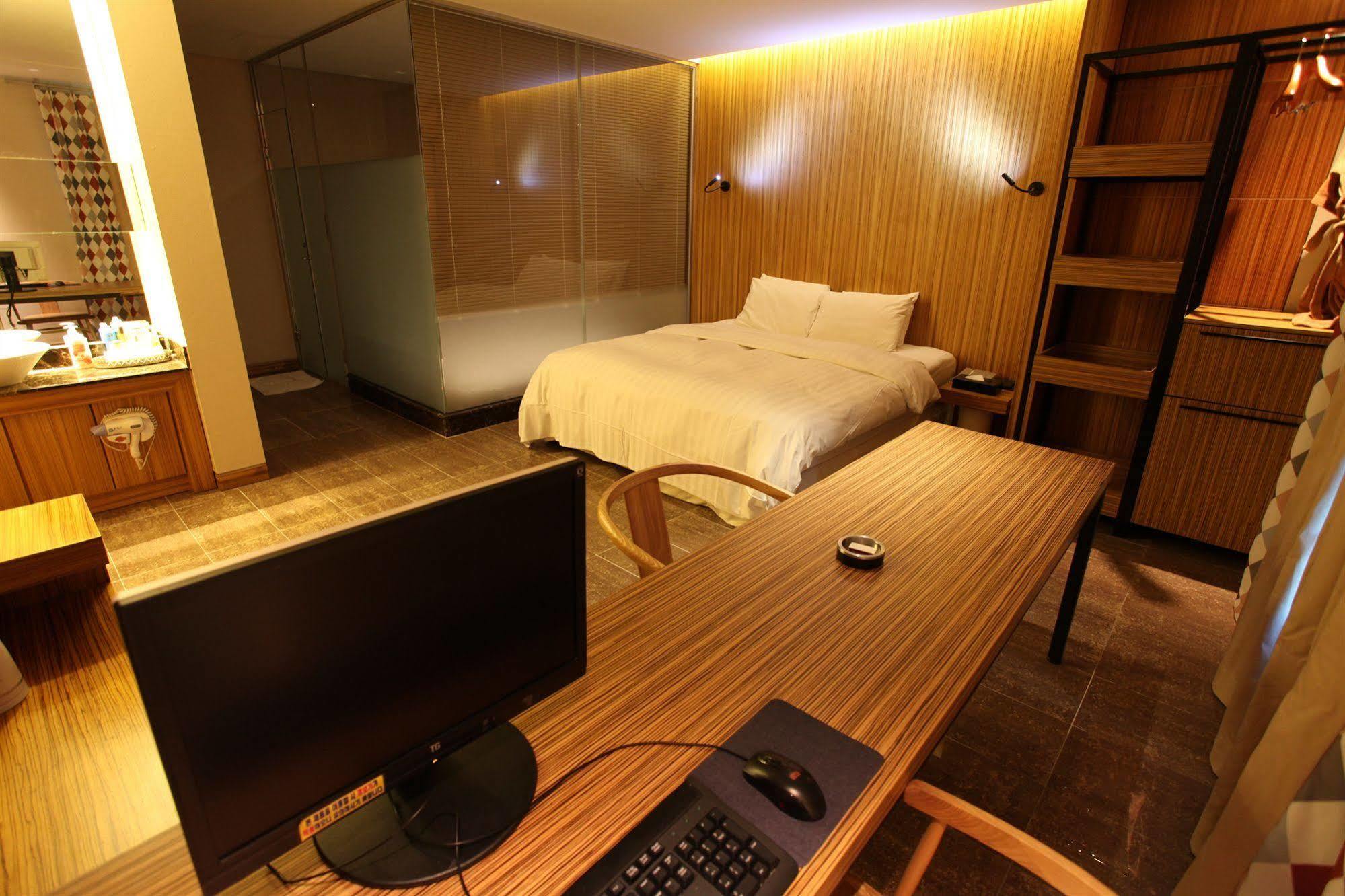 Yeongdeungpo Lifestyle F Hotel Seúl Exterior foto
