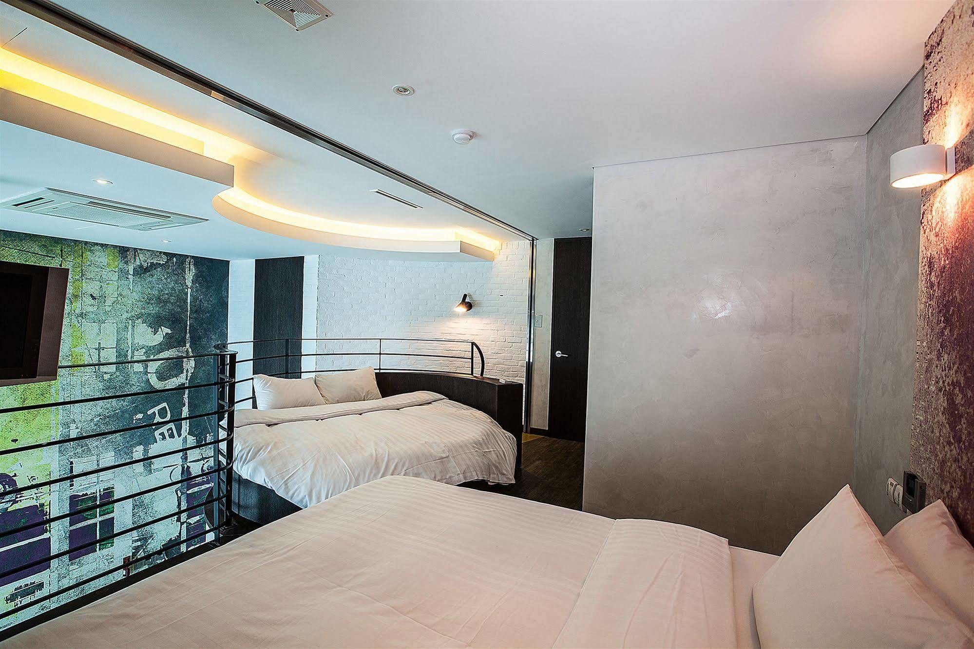 Yeongdeungpo Lifestyle F Hotel Seúl Exterior foto